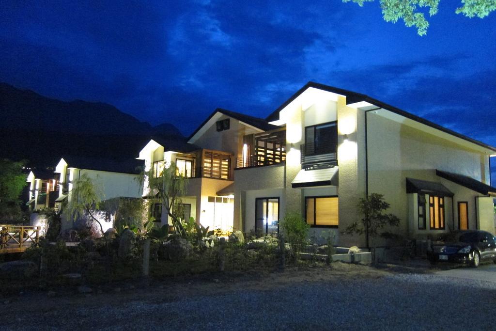 Green Willow House Bed & Breakfast Hualien City Exterior photo